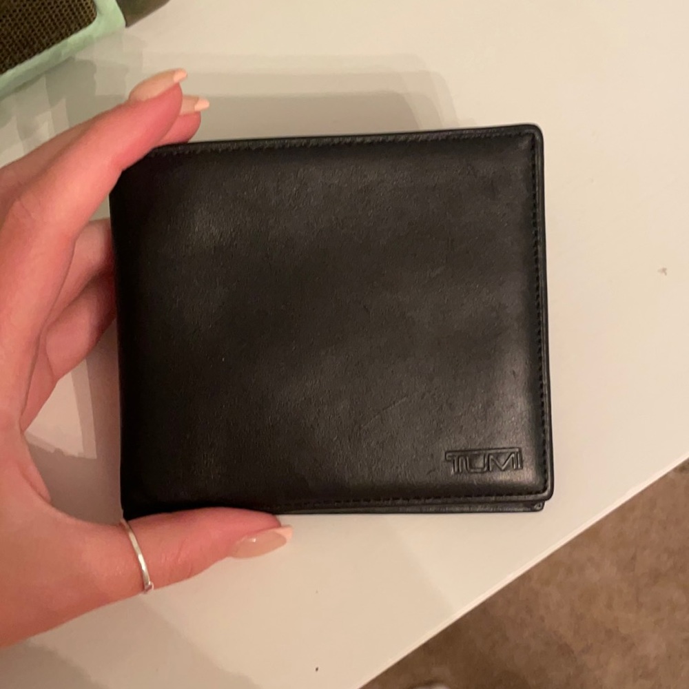 TUMI black wallet
